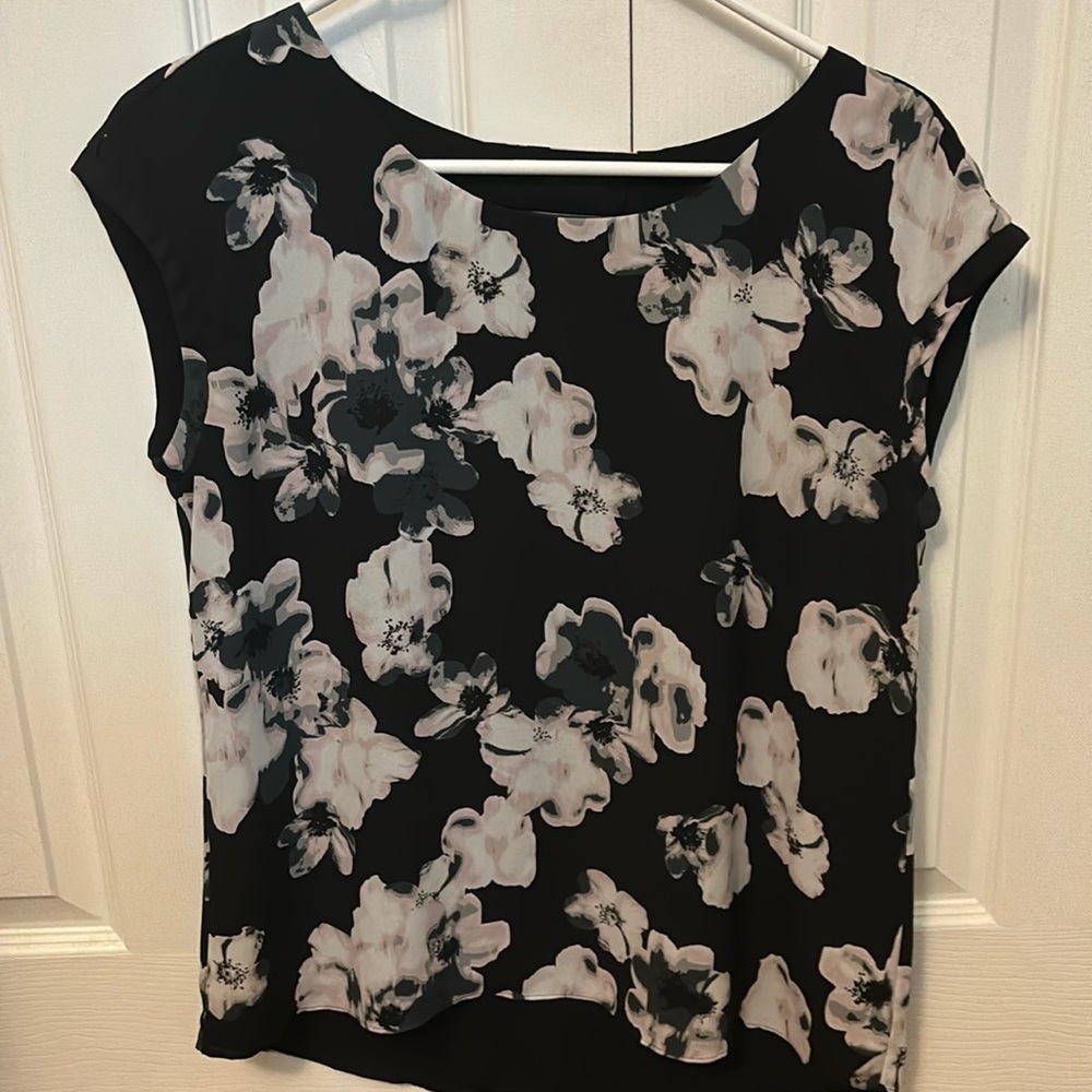 Black Floral Top Small